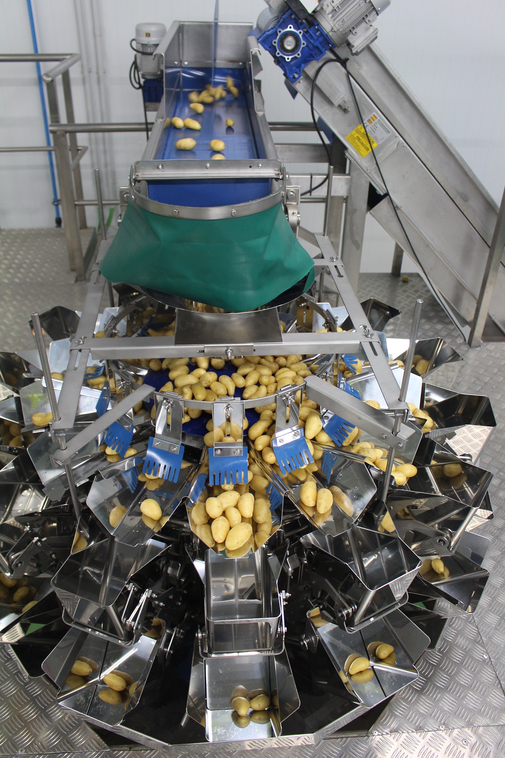 Patatas Melendez Feed System And CCW (PR Shot)