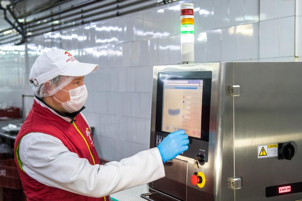 Myasnoy Dom Borodina X Ray IX GA 4075 Screen With Salami Set Up 2 (PR Shot)